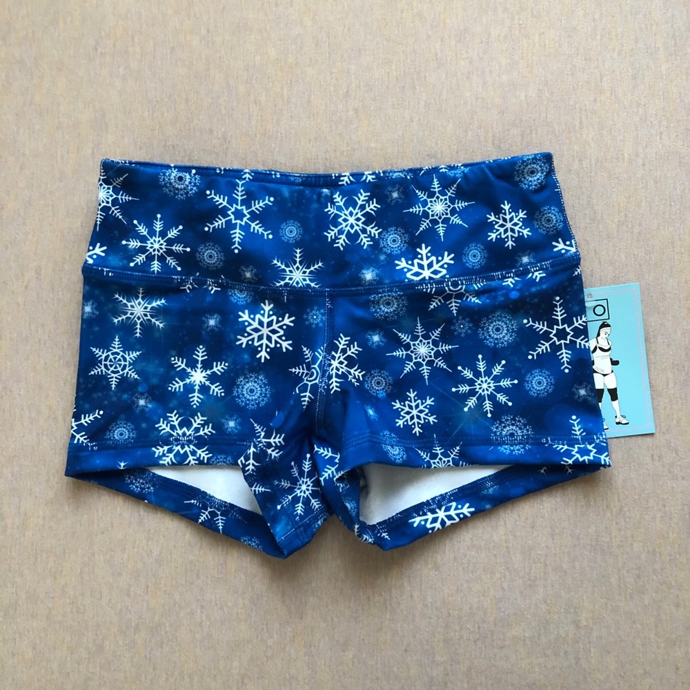 Fleo snowflake shorts